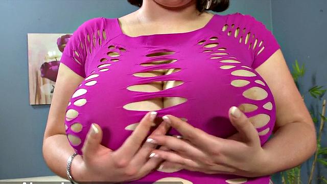 Best Tits & Tugs: Alana Lace