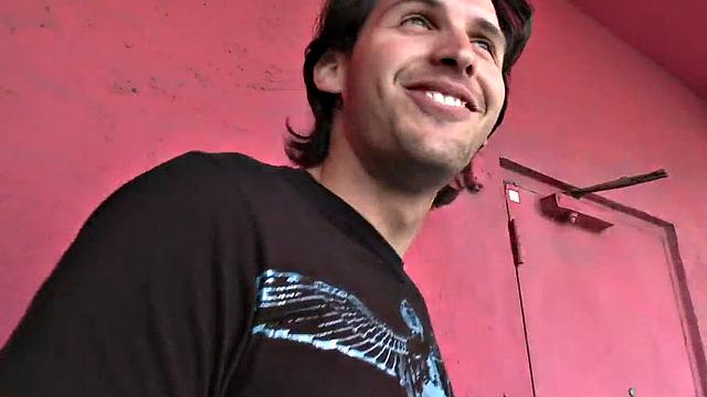 Baited guy enjoys gay gloryhole