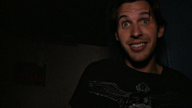 Baited guy enjoys gay gloryhole