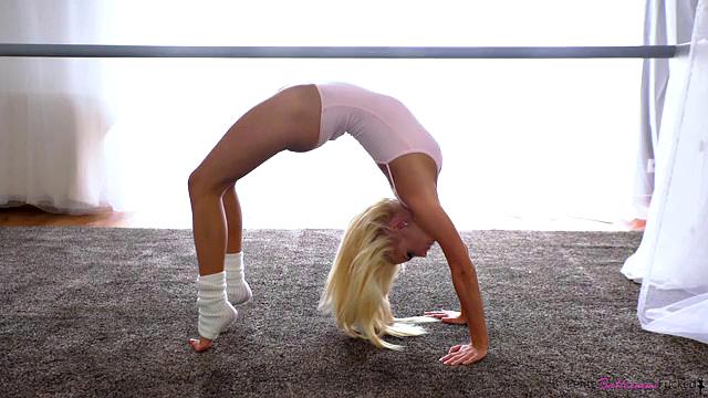 Sweet And Innocent - S2:E7