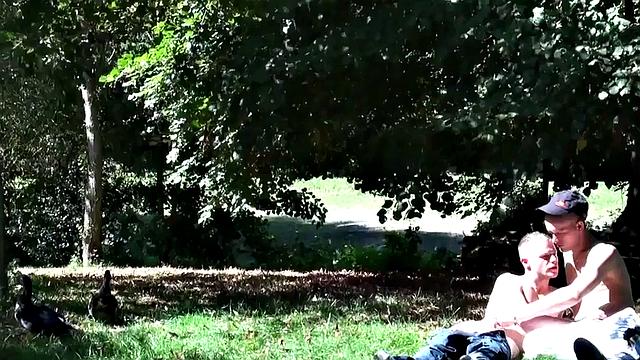 Real outdoor blowjob with amateurs