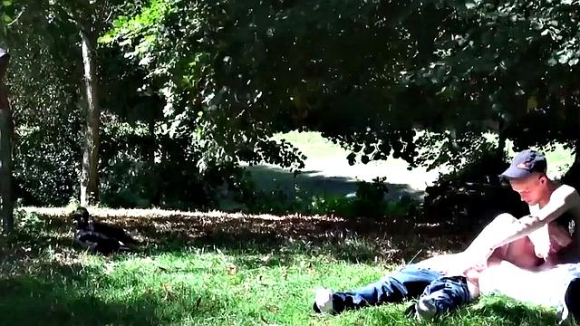 Real outdoor blowjob with amateurs