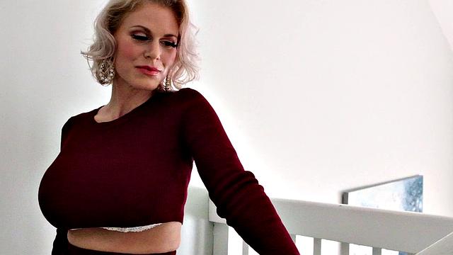 one-on-one with Casca Akashova