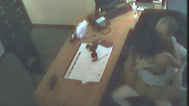 Girlfriend gets pounded and licked