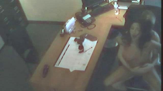 Girlfriend gets pounded and licked