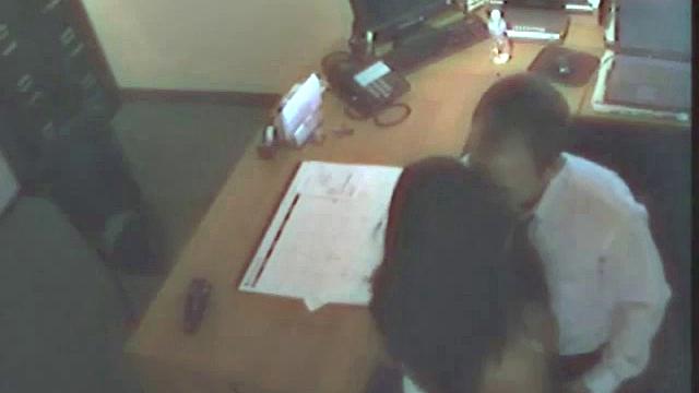 Girlfriend gets pounded and licked