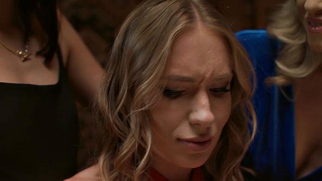 смотри, как анжелика, алисса и анналиса заводятся в страстном лесбийском трио