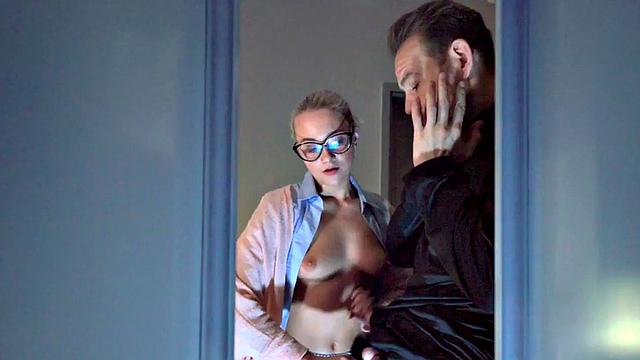 Nerdy hostel babe rides manager while loud moaning