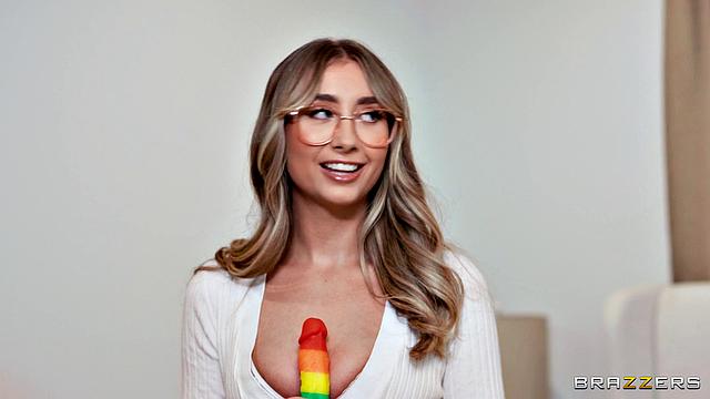 Nerdy Nympho Gets Her Fix