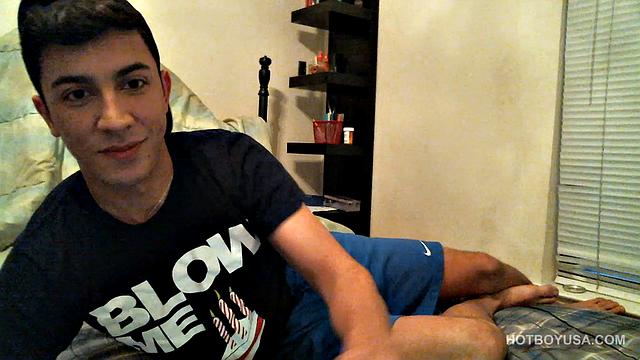 Latin Alexio Strokes Cock