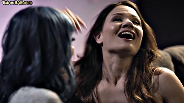 Stunning milf pussyeating sexy bae