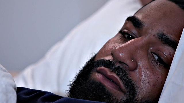 Ева Максим соблазняет сводного брата своим шикарным транс-телом