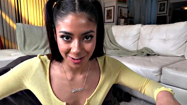 Deepthroat 21yo amateur spoils BF in dirty talking BJ