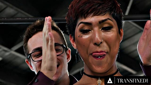 TRANSFIXED - Boyfriend Treats Trans Girlfriend Pixi To Anniversary Anal