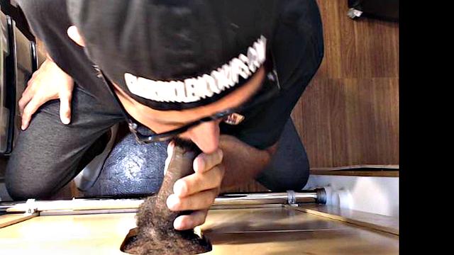 Chocolate Gloryhole Delight