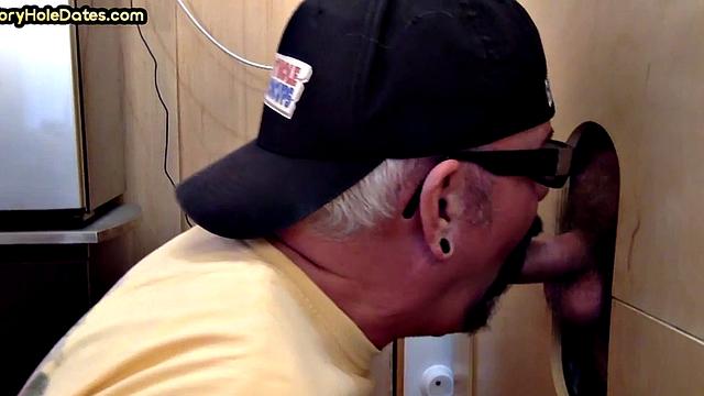 Gloryhole DILF fucked by fat gay in oldvsyoung anal
