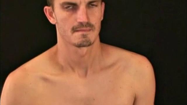 Дилан дрочит как будто ловит джекпот, а концовка прямо комедия