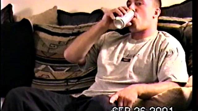 Straight Boy Justin Beats It