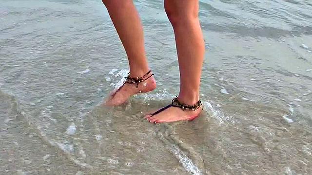 Sandy Toes