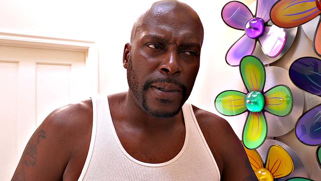 марша мэй не выдерживает напора огромного чёрного члена в жёстком аналe