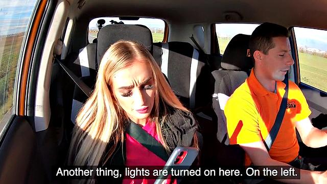 инструктор не успел педаль нажать - ученица уже скачет на члене