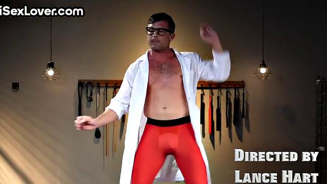 Bisex babe in stockings facesitting and riding in 3some