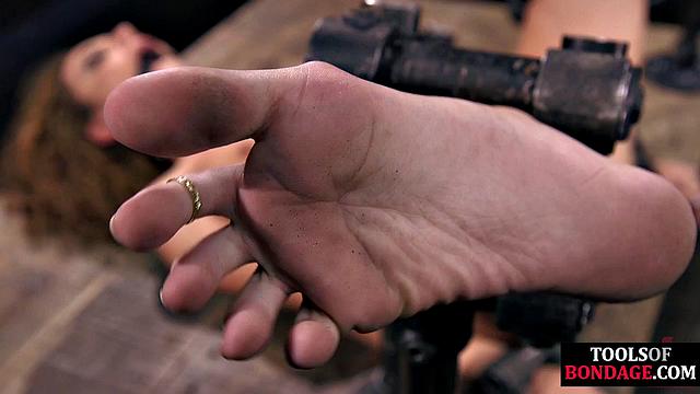 Squirting blonde babe roughly toyed