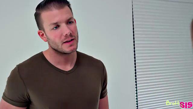 Sis Loves A Man In Uniform - S14:E2