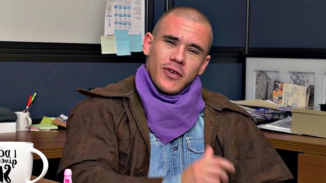 Watch as amateur in uniform tattoos & barebacks tiny cock at the office