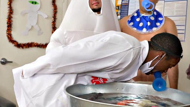 Watch as amateur in uniform tattoos & barebacks tiny cock at the office