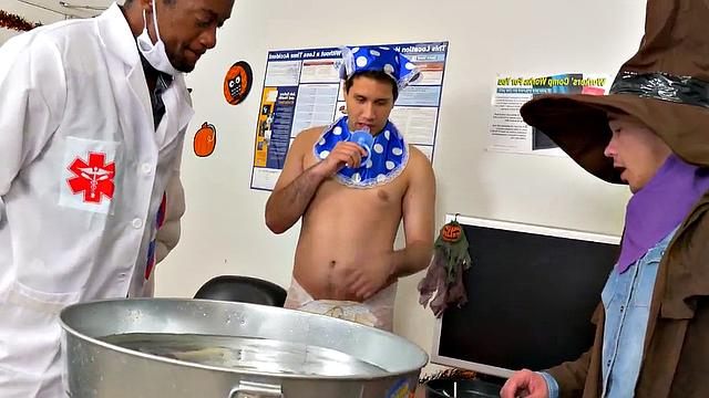 Watch as amateur in uniform tattoos & barebacks tiny cock at the office