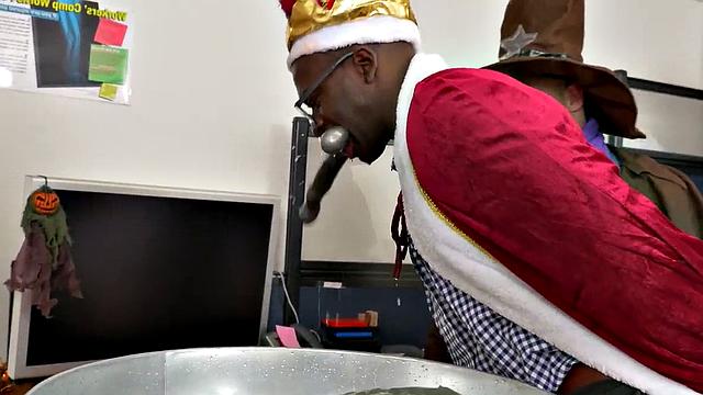 Watch as amateur in uniform tattoos & barebacks tiny cock at the office