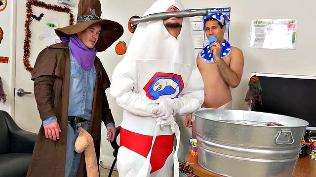 Watch as amateur in uniform tattoos & barebacks tiny cock at the office