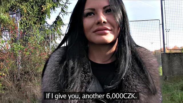 Public view of sexy sweet ass in doggystyle & handjob action