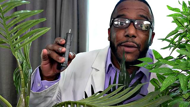 Muscled oiled hunk jerked off by doctor in infirmary