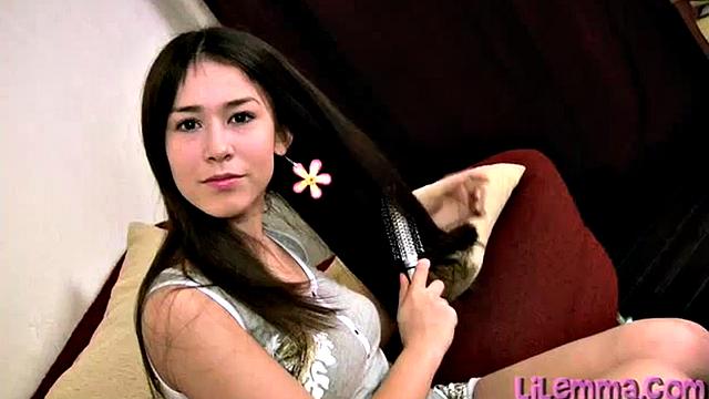 Lil Emma toying her pussy in masturbation session