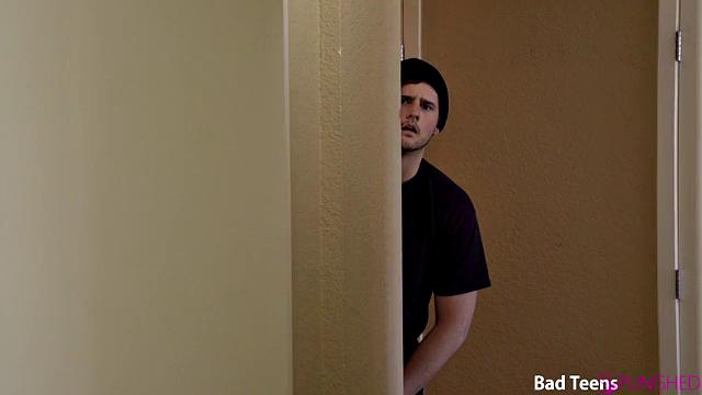 Tied Up And Pounded - S5:E8