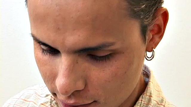 Джуниор с гигантским членом сводит Эмануэля с ума