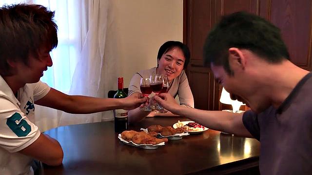 Christmas experience for naughty Ichika Ayamori