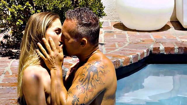 DADDY4K. Fragile belle and muscular dad have an affair by the pool