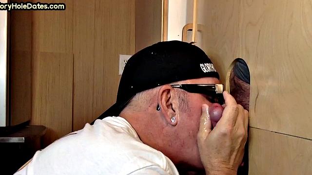 Glory hole DILF dick-sucking BF
