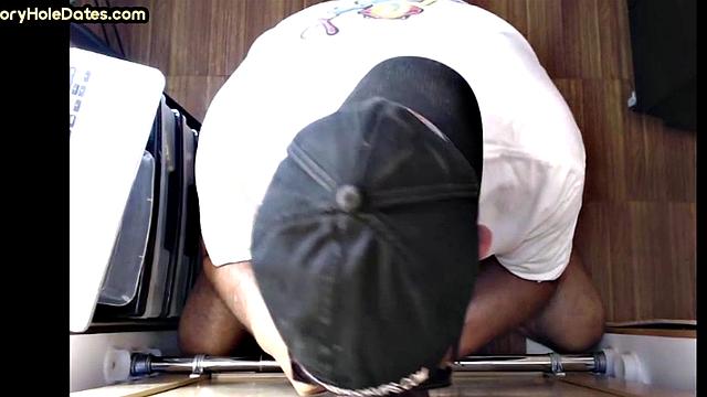 Glory hole DILF dick-sucking BF