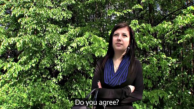 ева лулов соглашается на быстрый секс на улице и получает сперму на лицо