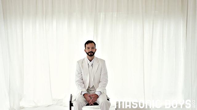 APPRENTICE ROUX Chapter 4 - Anointing