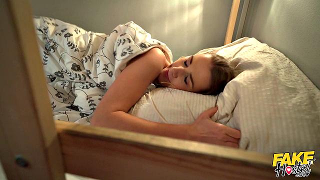 Bi-sexual Babes Share Cock