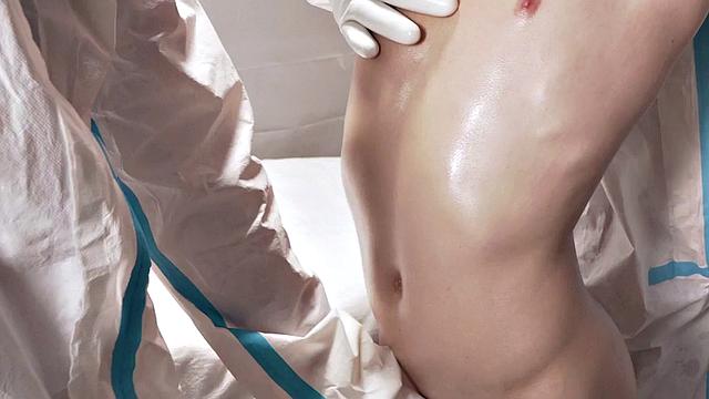 Petite twinks 3some fucked by DILFS in medical experiment