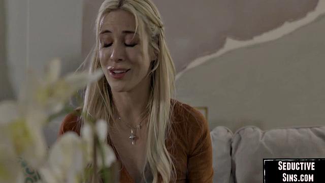 Cockhungry babe fucked by BBC lover