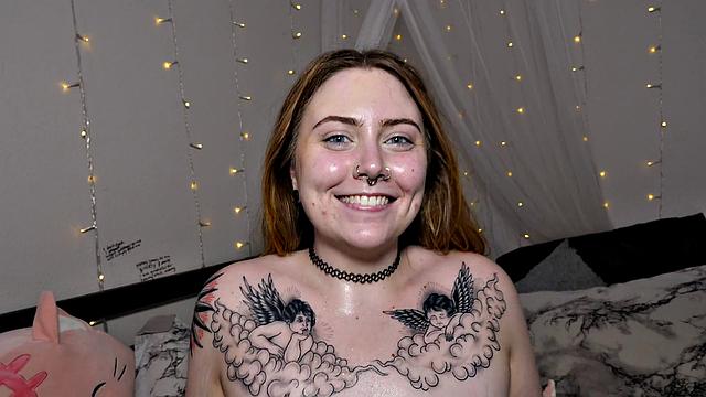 BabyGirl Gracie Pawg squirts while getting her pussy licked & face smashed by Ace Hardz