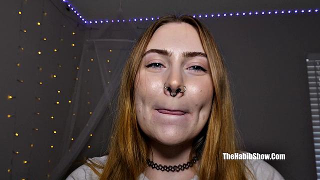 BabyGirl Gracie Pawg squirts while getting her pussy licked & face smashed by Ace Hardz