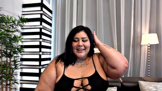 Nude Rubdown for Jumbo Babe Crystal Blue